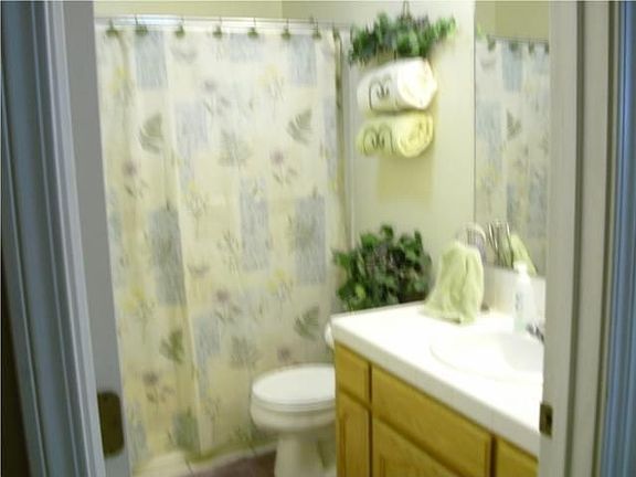 4th image of 8804 Hoodsport Ave
