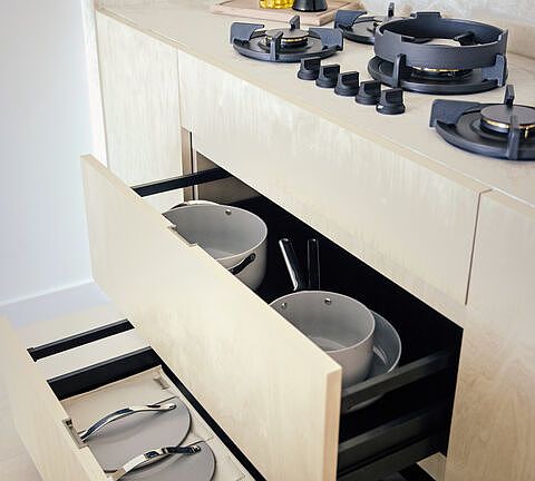 4th image of 9200 Wilshire Blvd #304E