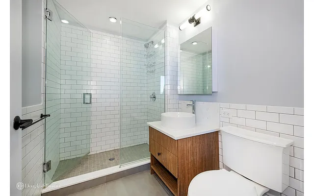 Rented by Douglas Elliman | media 17