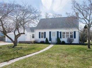 348 Manor Dr, Warwick, RI 02888