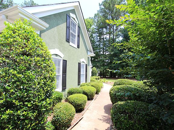 2nd image of 783 White Oak Dr