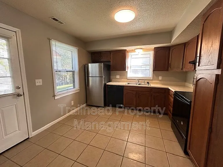 219 N Garrison Ave #4 — Photo 6