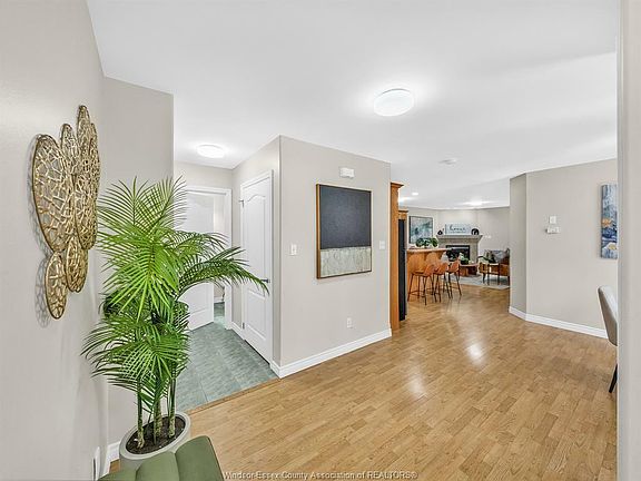 3rd image of 275 Jewel St
