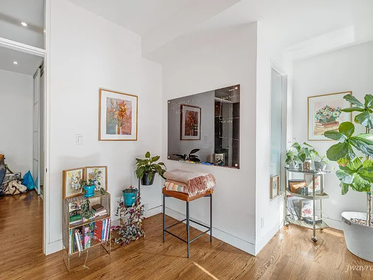 451 Eureka St — Photo 21