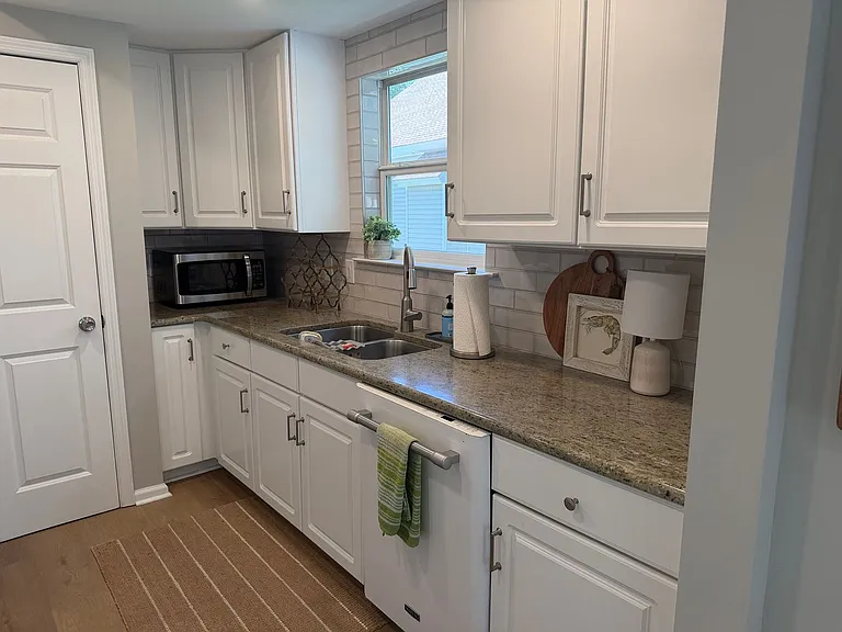 10 Cobblestone Ct — Photo 12