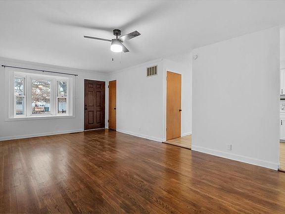 5th image of 1525 Ballard Dr