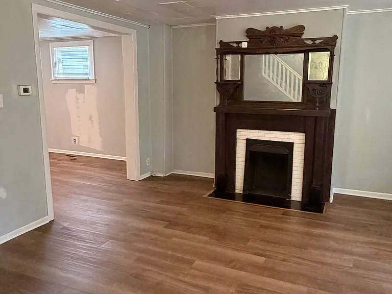 276 S Harris Ave — Photo 5