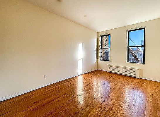 3rd image of 241 Henry St #4C