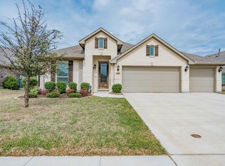 330 Roscoe Dr, Fate, TX 75087