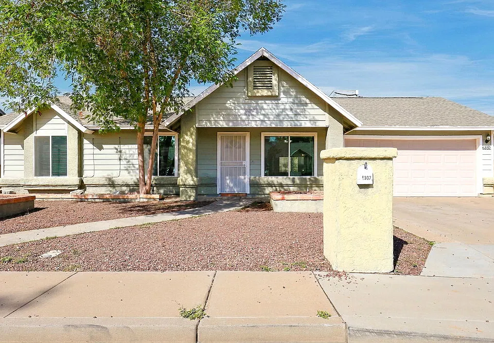 6332 W Laredo St