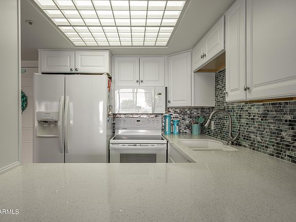 5th image of 10330 W THUNDERBIRD Boulevard #A137