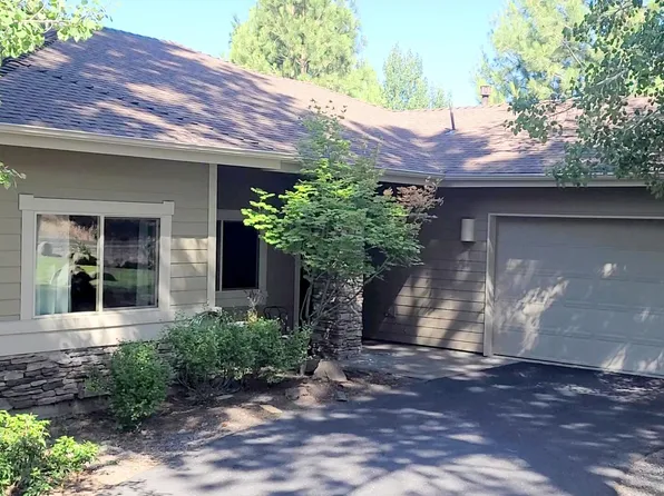 4910 Horned Lark Dr, Klamath Falls, OR 97601