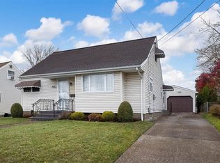 1916 W 35th St, Erie, PA 16508