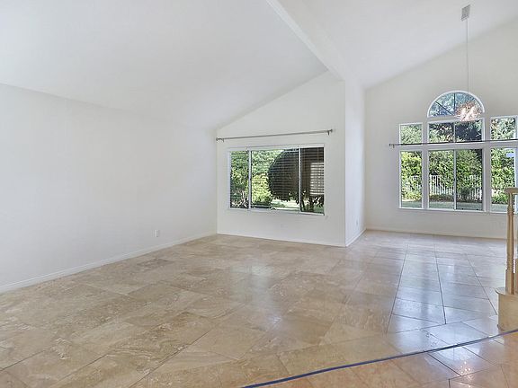 3rd image of 2666 Country Ln