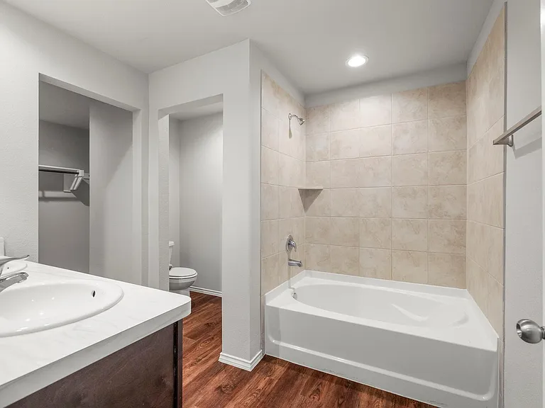 2354 Otter Falls Dr — Photo 17