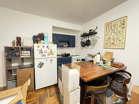 2nd image of 89 Crooke Ave APT 3I
