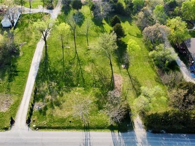 8350 Waverly Rd, De Soto, KS, 66018