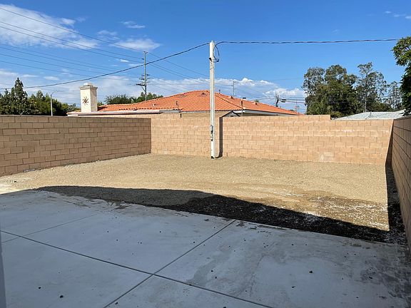 4th image of 9753 Eugenia Ave