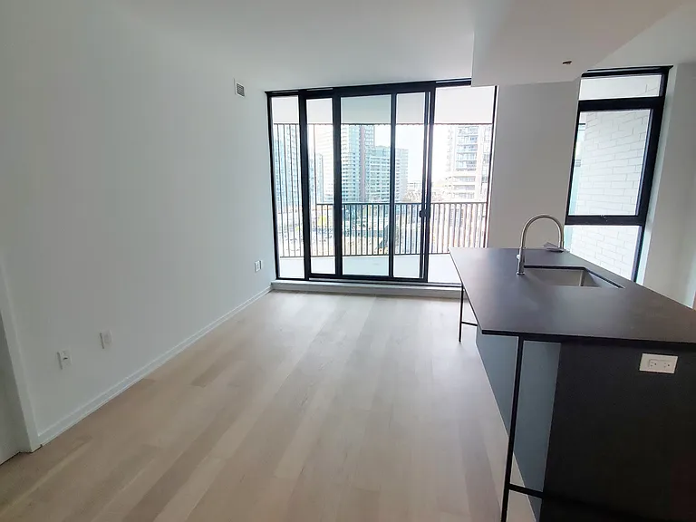 41 Dovercourt Rd #710 — Photo 10