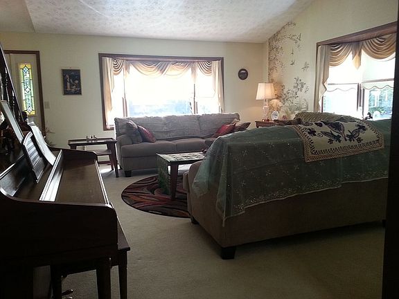 3rd image of 2754 Pheasant Run Ln