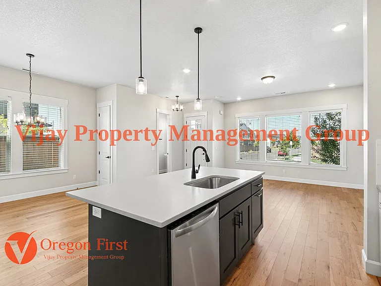 7902 SE Roaring Ln — Photo 13