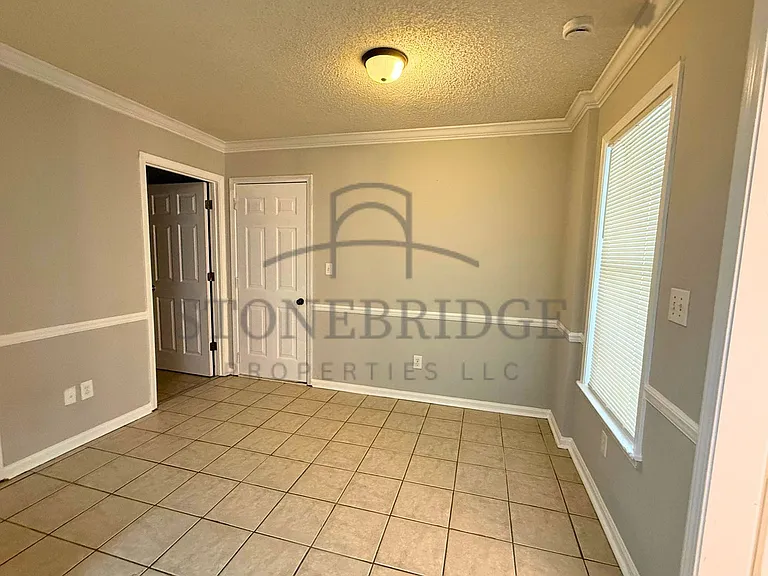1425 Timber Cir — Photo 10