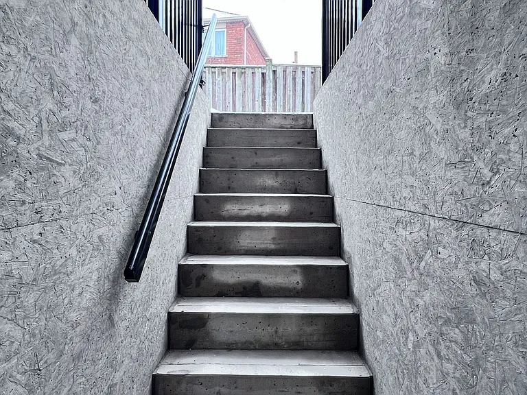 96 Guinevere Rd #BASEMENT — Photo 11