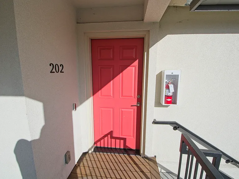 626 Valley Rd #202 — Photo 1