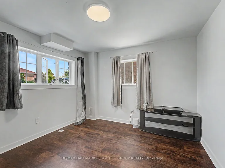 48 Cassandra Dr #LOWER — Photo 7