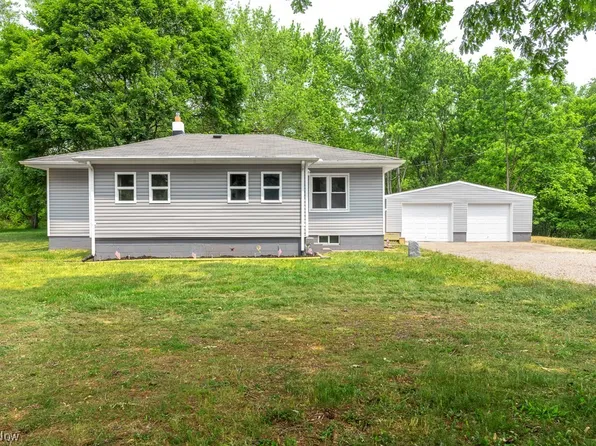 5121 12th St NE, East Canton, OH 44730