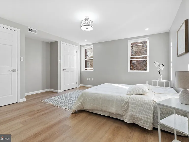 1203 Moore St — Photo 15