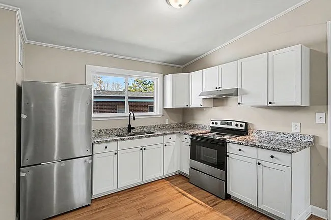 2 bed, 913 sqft, $1,000 — Photo 3