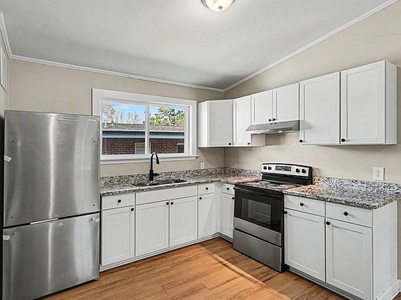 3rd image of 513 Saunders Pl Unit A