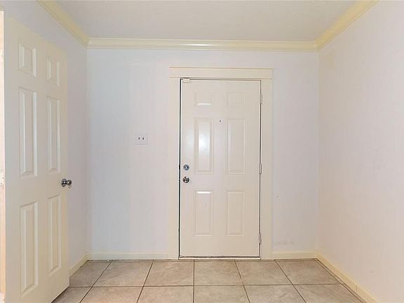 5th image of 2120 Hazlitt Drive