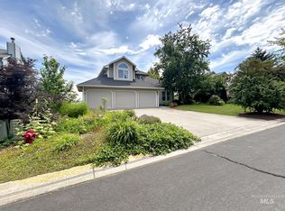 1674 Appaloosa Rd, Moscow, ID 83843