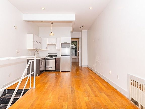 4th image of 233 Jefferson St #L1
