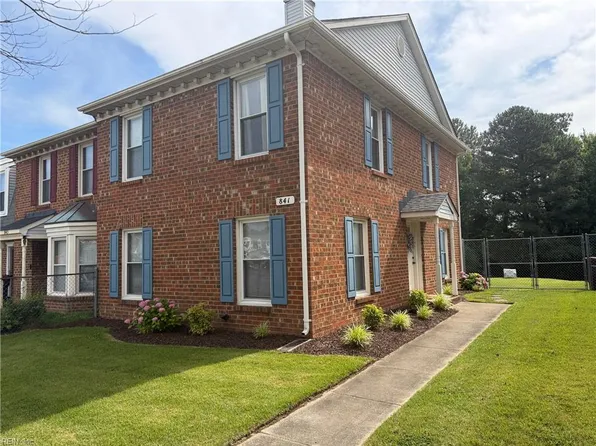 841 Sommerville Cres, Chesapeake, VA 23320