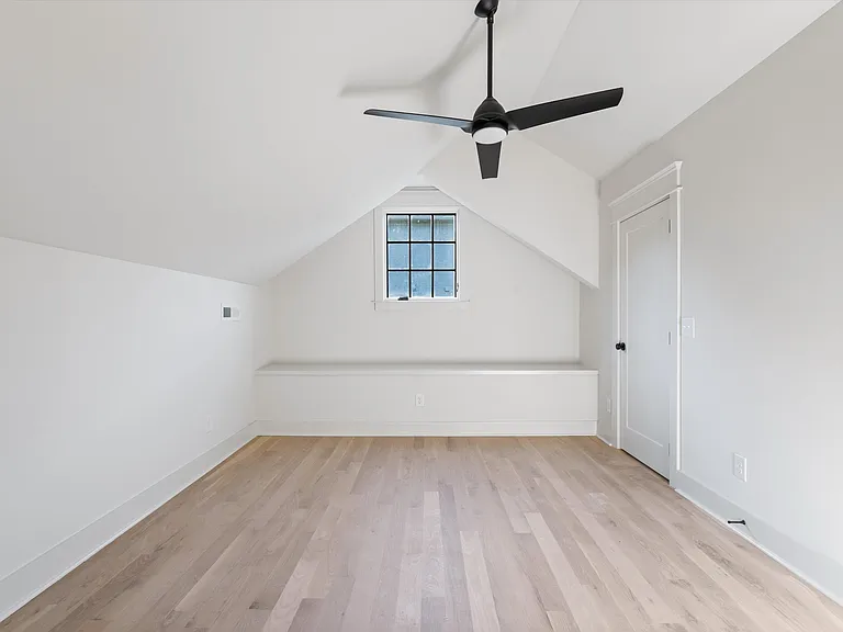 1816 Wildwood Ave — Photo 45