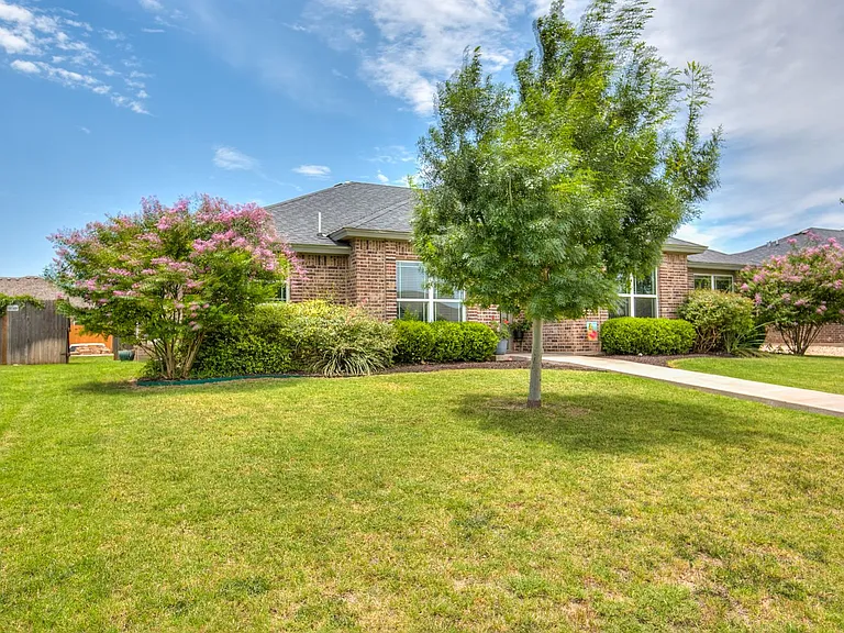 5022 Red Oak Ln — Photo 3