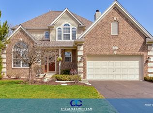 2551 Imgrund Rd, North Aurora, IL 60542