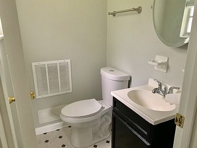 5th image of 185 SW Petunia Pl