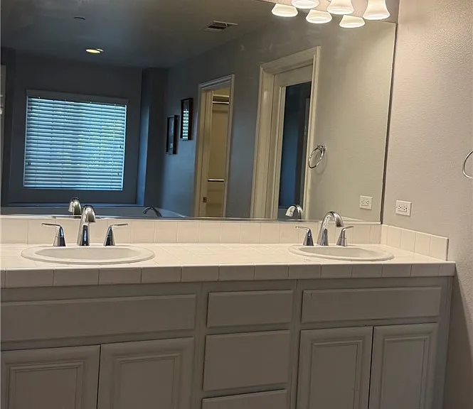 5425 Turin Way — Photo 14
