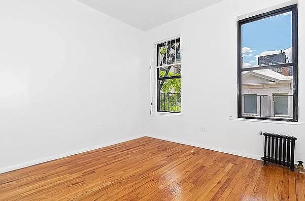 1st image of 126 Elizabeth St #4