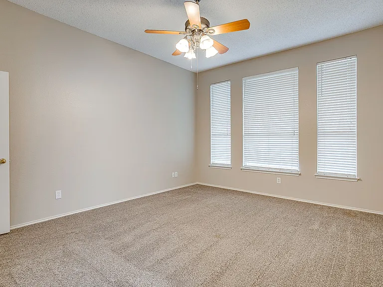 8136 Zion Trl — Photo 16