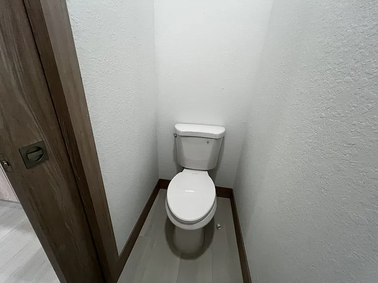 1829 Russellville St — Photo 14