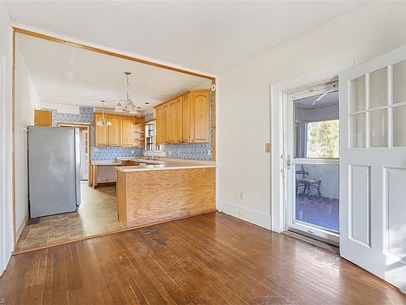4th image of 405 Richmond Rd
