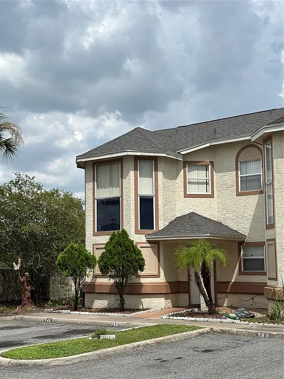 2 bed, 3.5 bath, 1390 sqft, $1,850 — Photo 3