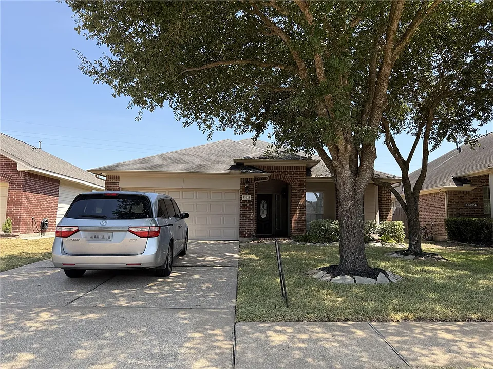 15226 Olmstead Park Dr