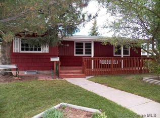 1622 Oxford Dr, Cheyenne, WY 82001