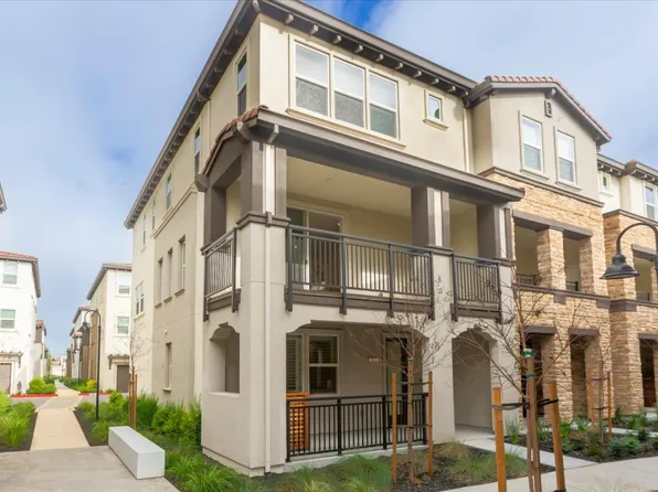 922 Loyola Ln, Morgan Hill, CA 95037